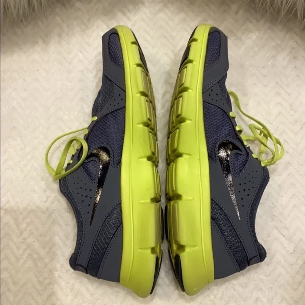 𝅺Nike Flex Experience Run 2 SlateVolt Running shoes SZ 9
